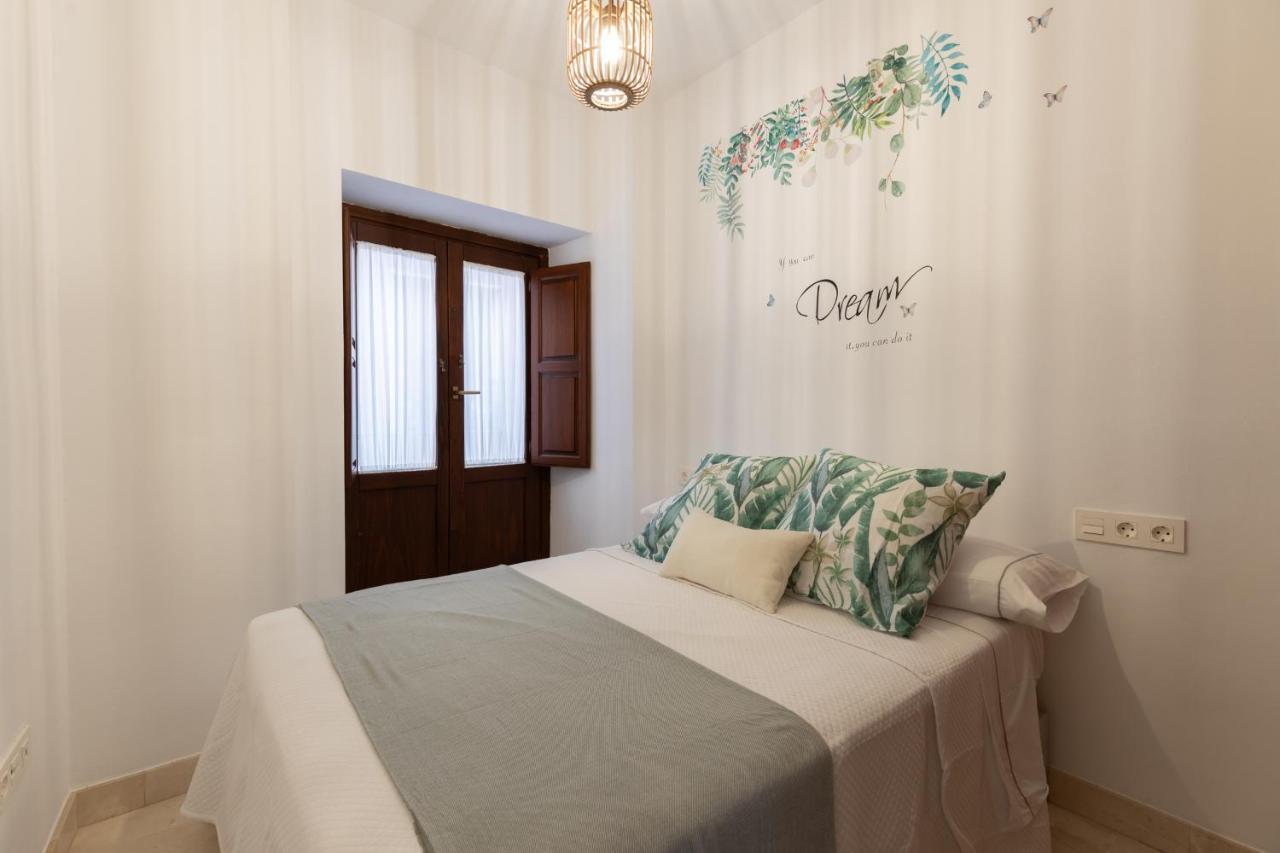 Apartamentos Nuria 19 Granada Dış mekan fotoğraf